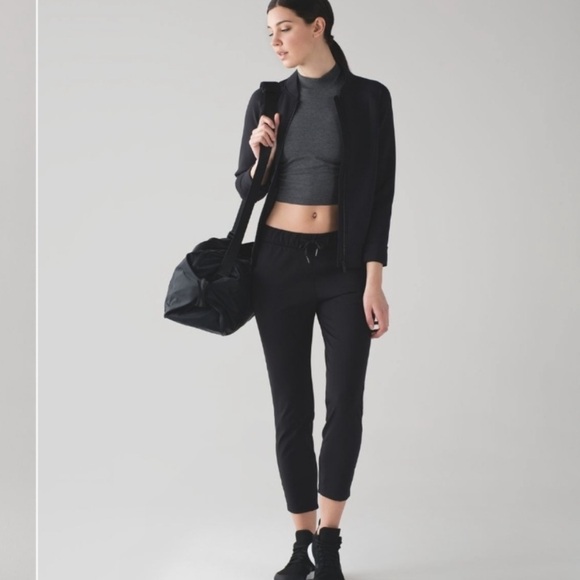 Lululemon Athletica “On The Fly” Style Pants Size 4 - Picture 2 of 15